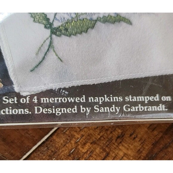 NEW Bucilla Special Edition Stamped Cross Stitch Set Of 4 Tulip Napkins 14"×14" - Picture 6 of 6